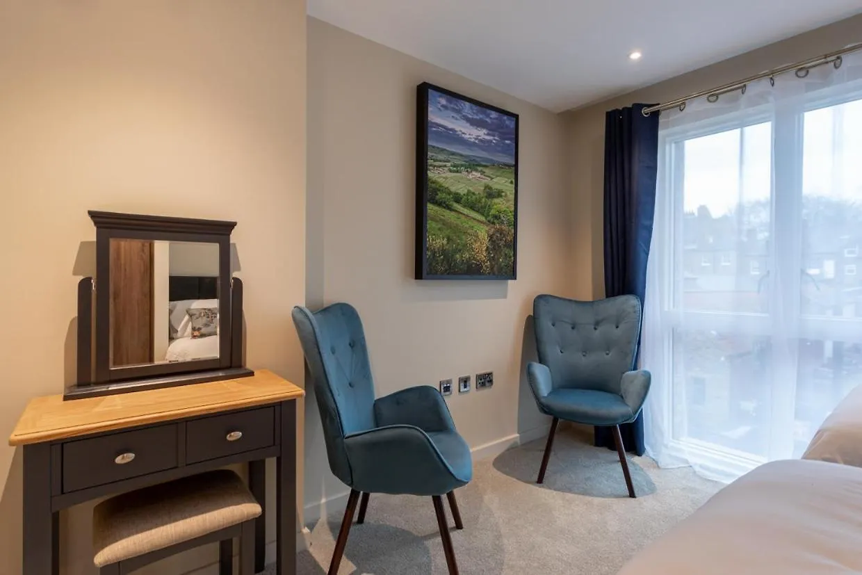 Luxury 2 Bedroom Apartment With Free Parking In The Heart Of York